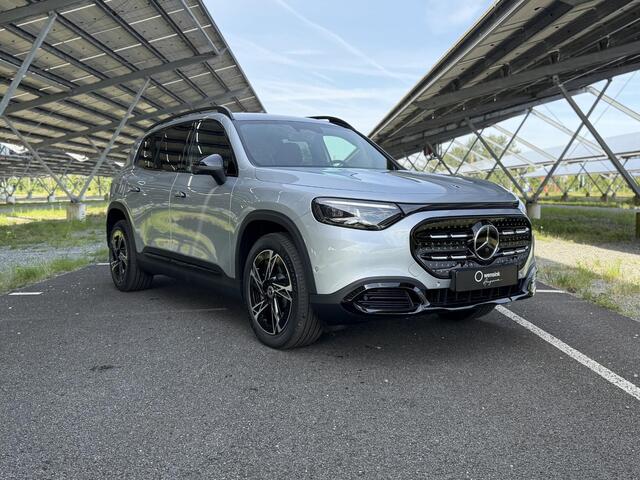 Mercedes-Benz GLB-Klasse 250+ Business Solution Luxury 7p. 85.5 kWh | Night | Panoramadak | Superscreen | Memory | Massage | Trekhaak | Sfeerverlichtig |