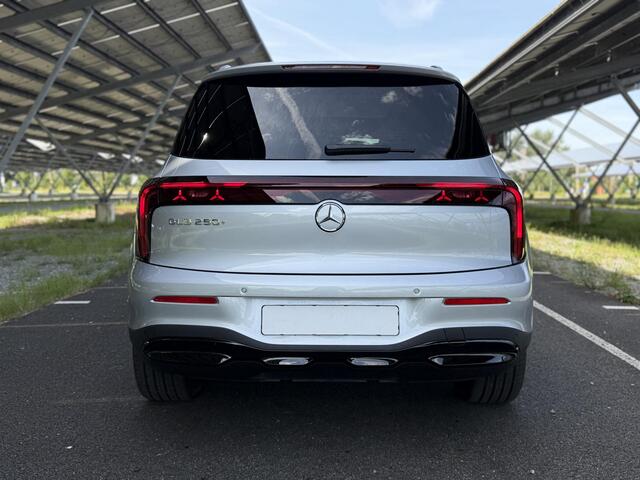Mercedes-Benz GLB-Klasse 250+ Business Solution Luxury 7p. 85.5 kWh | Night | Panoramadak | Superscreen | Memory | Massage | Trekhaak | Sfeerverlichtig |