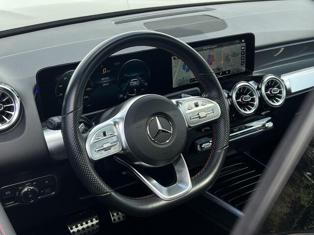 Mercedes-Benz GLB-Klasse 200 AMG-Line | Trekhaak | Pano | Night Pakket | Widescreen | Sfeerverlichting