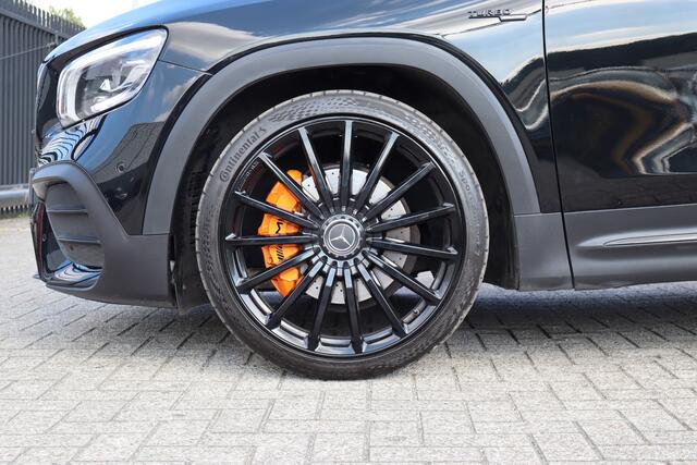 Mercedes-Benz GLB-Klasse AMG 35 4MATIC Night pakket/Panoramadak/Stoelverwarming/Sfeerverlichting/ABC Kleppensysteem/Achteruitrijcamera/Apple carplay/21'' licht metaal/Elektrische achterklep/Oranje gordels!