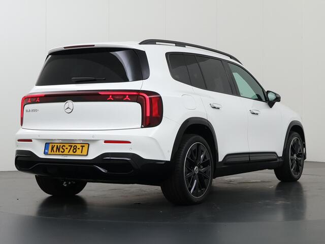 Mercedes-Benz GLB-Klasse 250+ Business Solution AMG 85.5 kWh | Night | Premium Pakket | Superscreen | Panoramadak | Sportstoelen | Memory |
