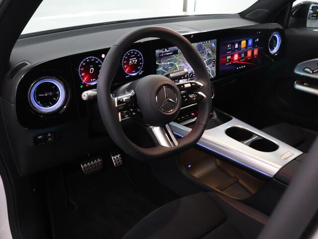 Mercedes-Benz GLB-Klasse 250+ Business Solution AMG 85.5 kWh | Night | Premium Pakket | Superscreen | Panoramadak | Sportstoelen | Memory |