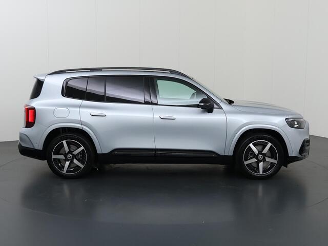 Mercedes-Benz GLB-Klasse 250+ Business Solution AMG 85.5 kWh | Panoramadak | Stoelverwarming | LED koplampen | Spiegelpakket | Achteruitrijcamera |