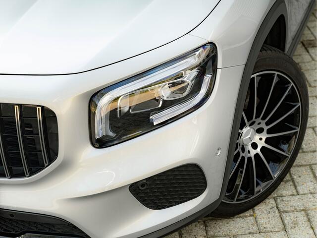 Mercedes-Benz GLB-Klasse 200 - Pano - Trekhaak - Nightpakket - Camera