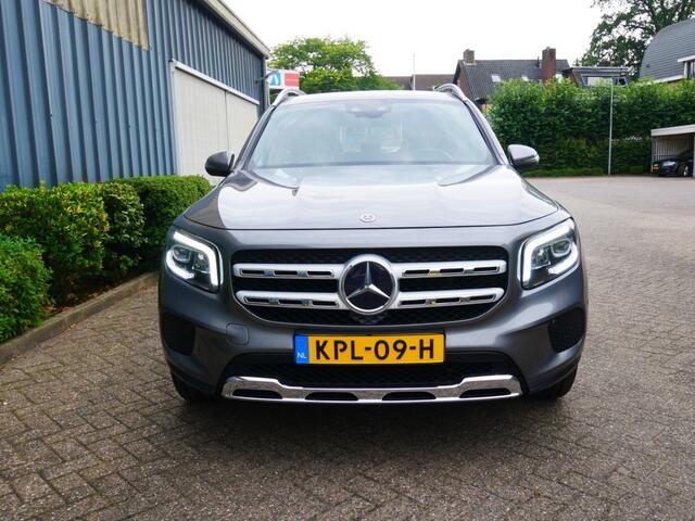 Mercedes-Benz GLB-Klasse 180 LUXURY LINE **Clima//Navi//Lm//Th **