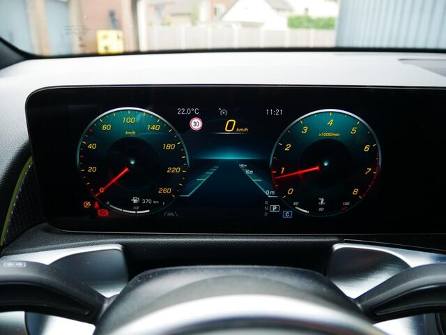 Mercedes-Benz GLB-Klasse 180 LUXURY LINE **Clima//Navi//Lm//Th **