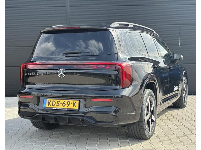 Mercedes-Benz GLB-Klasse 250+ Business Solution AMG 85.5 kWh | Premium Pakket | Night Pakket | Panoramadak | MBUX Superscreen | Adaptieve Cruise Control | Dodehoekassistent | Verkeersbordenassistent | Adaptieve Grootlichtassistent | AC Laadsysteem tot 22 kW | Elektrisch Verstelba