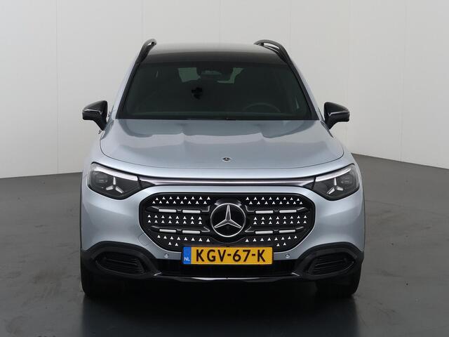 Mercedes-Benz GLB-Klasse 250+ Business Solution Luxury 85.5 kWh | Panoramadak | Trekhaak | 3e zitrij | Premium pakket | Night Pakket |