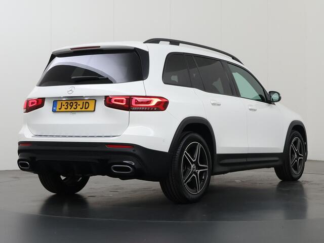 Mercedes-Benz GLB-Klasse 200 Business Solution AMG | Night | Widescreen | Extra getint glas | Stoelverwarming | Achteruitrijcamera |