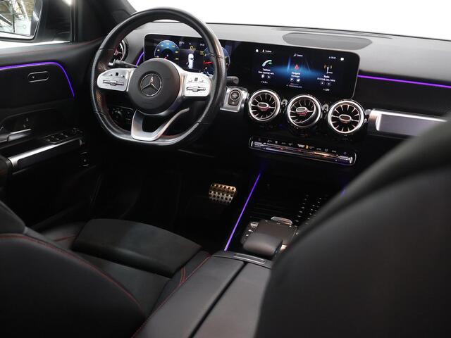 Mercedes-Benz GLB-Klasse 200 Business Solution AMG | Night | Widescreen | Extra getint glas | Stoelverwarming | Achteruitrijcamera |