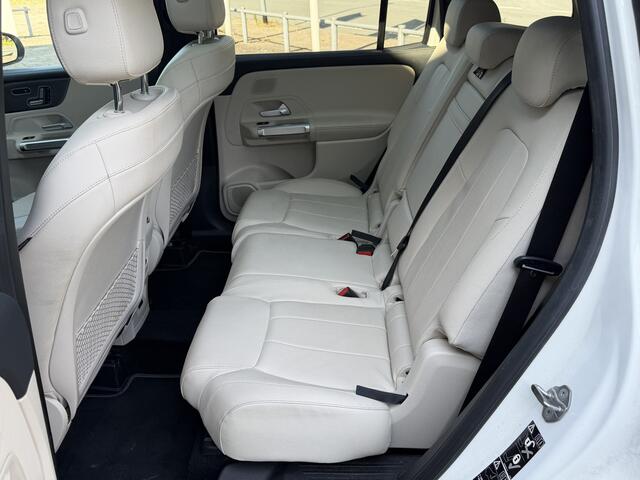 Mercedes-Benz GLB-Klasse BWJ 2021 | 180 Bus Sol Luxury 7p. AUTOMAAT | PANO DAK | LEER | CAMERA | CLIMA | NAVI | STOELVERW | FULL LED | DIGI DASH |