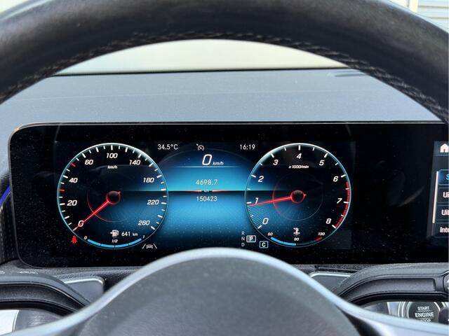 Mercedes-Benz GLB-Klasse BWJ 2021 | 180 Bus Sol Luxury 7p. AUTOMAAT | PANO DAK | LEER | CAMERA | CLIMA | NAVI | STOELVERW | FULL LED | DIGI DASH |
