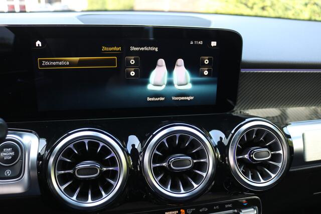 Mercedes-Benz GLB-Klasse 200 AMG Pakket AMG NightPakket (Pano Sportleder/Memory Carplay Sfeer Distronic Camera Keyless Trekhaak M-Bux Multibeam-Led)