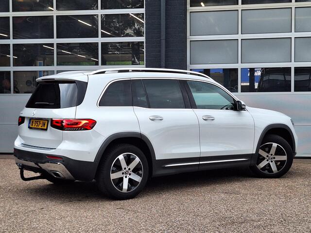 Mercedes-Benz GLB-Klasse 200 Business Solution Luxury | Panoramadak | Trekhaak Afneembaar | Achteruitrijcamera | Memory Pakket | Sfeerverlichting | Widescreen | Stoelverwarming | Multibeam LED | Privacy Glas Achter | Keyless-GO | Elektrisch Bedienbare Achterklep