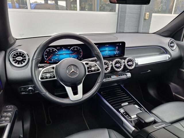 Mercedes-Benz GLB-Klasse 200 Business Solution Luxury | Panoramadak | Trekhaak Afneembaar | Achteruitrijcamera | Memory Pakket | Sfeerverlichting | Widescreen | Stoelverwarming | Multibeam LED | Privacy Glas Achter | Keyless-GO | Elektrisch Bedienbare Achterklep