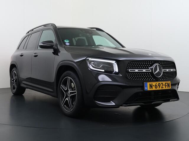 Mercedes-Benz GLB-Klasse 180 Business Solution AMG | Trekhaak | Pano | Memory | Keyless