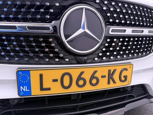Mercedes-Benz GLB-Klasse 180 Business Solution AMG AMG Line | Night Pakket | Panorama Schuif-Kanteldak | Parkeerpakket met achteruitrijcamera | Stoelverwarming. Inclusief 24 maanden MB Certified garantie voor Europa.