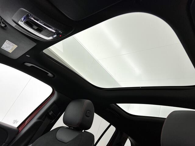 Mercedes-Benz GLB-Klasse 180 Business Solution AMG | Panoramadak | Achteruitrijcamera | Trekhaak | Elektr. Stoelen | Inclusief 24 maanden MB Certified garantie voor Europa.