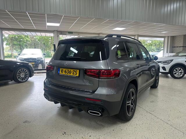 Mercedes-Benz GLB-Klasse 200 BNS SOLUT. AMG Night Pakket Camera Dodehoekdetectie Stoelverwarming Sfeerverlichting