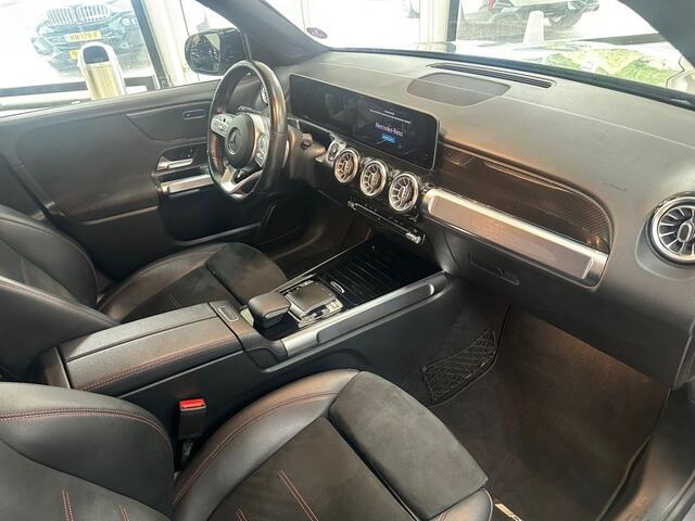 Mercedes-Benz GLB-Klasse 200 BNS SOLUT. AMG Night Pakket Camera Dodehoekdetectie Stoelverwarming Sfeerverlichting