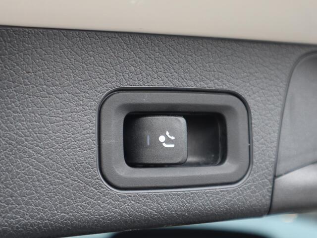 Mercedes-Benz GLB-Klasse 200 Premium Plus l Trekhaak l Panoramadak l Carplay