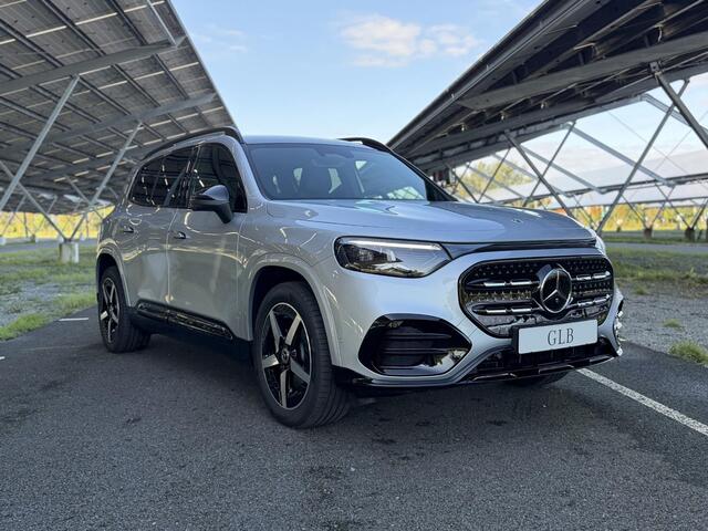 Mercedes-Benz GLB-Klasse 250+ Business Solution AMG 7p. 85.5 kWh | Night | Trekhaak | 7 persoons | Panoramadak | Sfeerverlichting | Distronic | Parkeercamera |