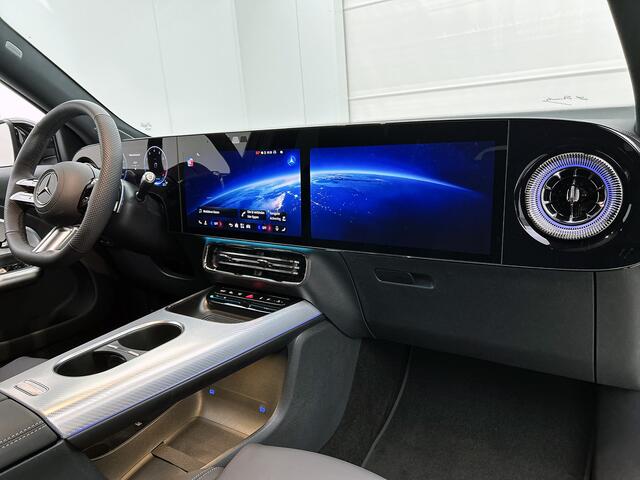 Mercedes-Benz GLB-Klasse 180 Business Solution AMG 7p. | Premium pakket | Nightpakket | Verstelbare demping | Vast panoramadak | GUARD 360° | 20" multispaaks lichtmetalen AMG-velgen | Massage functie | Warmtewerend, donkergetint glas |