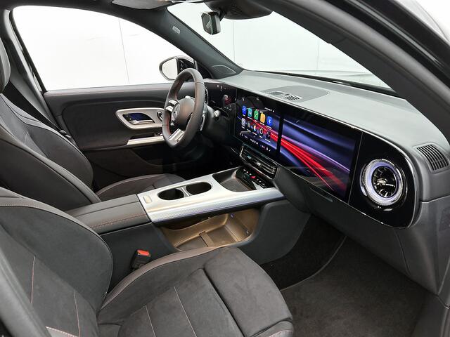 Mercedes-Benz GLB-Klasse 200 Business Solution AMG 7p. 58 kWh | Premium pakket | Winterpakket | Nightpakket | Stoelenpakket | Trekhaak | Vast panoramadak | Massage functie | 19" vijfspaaks lichtmetalen AMG-velgen | GUARD 360° |