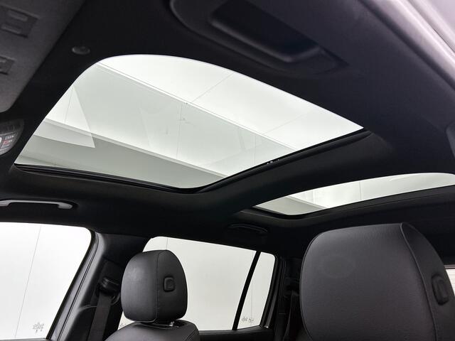 Mercedes-Benz GLB-Klasse 200 Star Edition LIMITED Panoramadak l Keyless l Trekhaak l Navigatie l Stoelverwarming l Sfeerverlichting l Leder l Achteruitrijcamera Inclusief 24 maanden MB Certified garantie voor Europa.