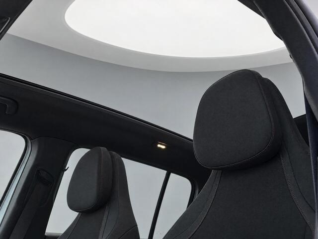 Mercedes-Benz GLB-Klasse 250+ Business Solution AMG | Night Pakket | Panoramadak | Adaptieve Cruise Control | Dodehoekassistent | Verkeersbordenassistent | Verstelbare Demping | MULTIBEAM LED Koplampen | 400V Compatibel DC Laadsysteem | Elektrisch Verstelbare Stoelen + Memory | Stoelverwarming | Sfeerverlichting | THERMOTRONIC Klimaatregeling | Sierdelen Geborsteld Aluminium Lightlines | Apple CarPlay | Android Auto | Elektrische Achterklep | Achteruitrijcamera | Parkeersensoren