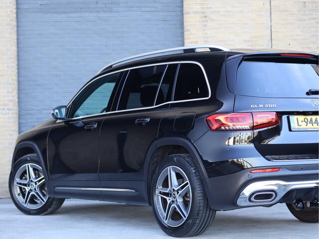 Mercedes-Benz GLB-Klasse 200 Business Solution AMG Automaat | Haak | Stoelverwarming