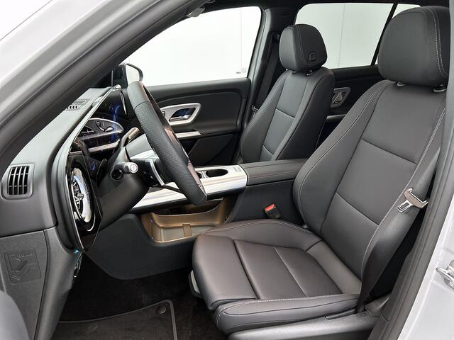 Mercedes-Benz GLB-Klasse 200 Business Solution AMG 7p. 58 kWh | Premium plus pakket | Nightpakket | Parkeerpakket | Trekhaak | Vast panoramadak | GUARD 360° | Massage functie | Burmester Surround Sound systeem | 19" vijfspaaks lichtmetalen AMG-velgen |