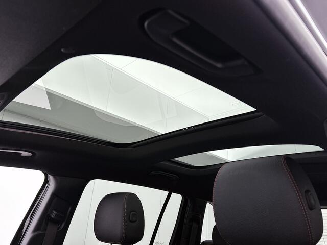 Mercedes-Benz GLB-Klasse 200 AMG Line AMG Line | Night Pakket | Panorama Schuif-Kanteldak | Trekhaak | Head-up display | Distronic | Inclusief 24 maanden Mercedes-Benz Certified garantie voor Europa.