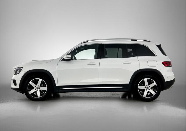 Mercedes-Benz GLB-Klasse 200 Advantage | Sfeerverlichting | LED | Alarm | Augmented Reality | Parkeerpakket met Camera | Inclusief 24 maanden Mercedes-Benz Certified garantie voor Europa. garage-sale