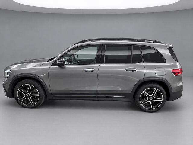 Mercedes-Benz GLB-Klasse 200 AMG Line | Panoramadak | Sfeerverlichting |