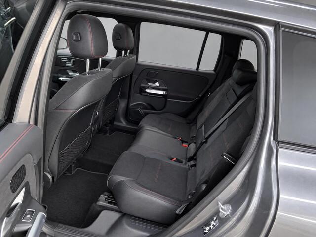 Mercedes-Benz GLB-Klasse 200 AMG Line | Panoramadak | Sfeerverlichting |