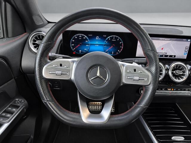 Mercedes-Benz GLB-Klasse 200 AMG Line | Panoramadak | Sfeerverlichting |