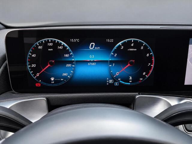 Mercedes-Benz GLB-Klasse 200 AMG Line | Panoramadak | Sfeerverlichting |