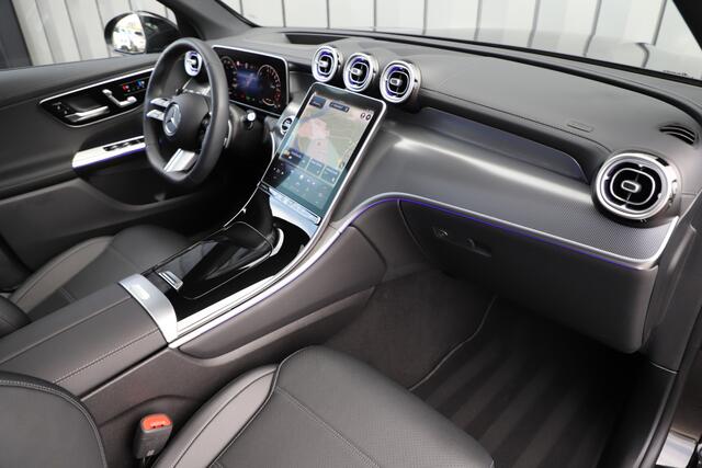 Mercedes-Benz GLC-KLASSE 300e AMG 4-Matic | 313PK | Head-up | Keyles-go | Massage | Pano | Digital-light | Stoelkoeling | Sfeerverlichting | Distronic | 2024.