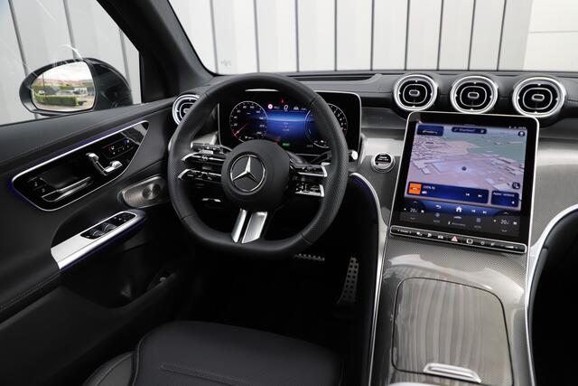 Mercedes-Benz GLC-KLASSE 400e AMG 4-Matic | 381PK | Achterasbesturing | Luchtvering | Sfeerverlichting | Keyles-go | Head-up | Burmester | Memory | Pano | Stoelkoeling | 2024.
