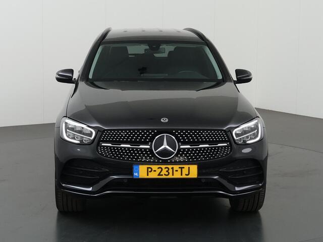 Mercedes-Benz GLC-KLASSE 300e 4MATIC Business Solution AMG | Night | Achteruitrijcamera | Stoelverwarming | Keyless Go |