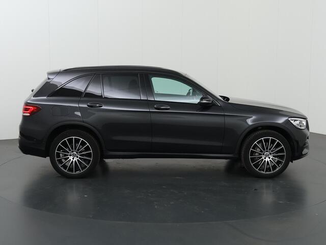 Mercedes-Benz GLC-KLASSE 300e 4MATIC Business Solution AMG | Night | Achteruitrijcamera | Stoelverwarming | Keyless Go |