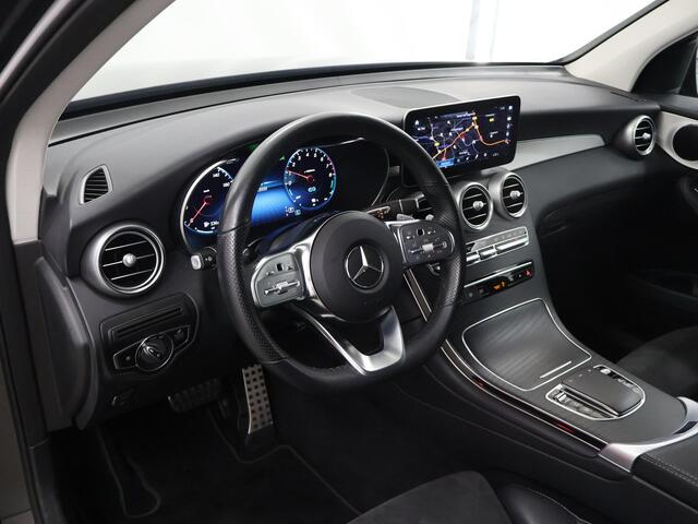 Mercedes-Benz GLC-KLASSE 300e 4MATIC Business Solution AMG | Night | Achteruitrijcamera | Stoelverwarming | Keyless Go |