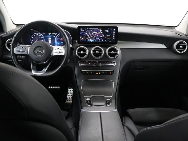 Mercedes-Benz GLC-KLASSE 300e 4MATIC Business Solution AMG | Night | Achteruitrijcamera | Stoelverwarming | Keyless Go |