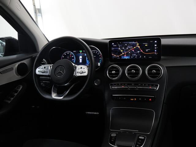 Mercedes-Benz GLC-KLASSE 300e 4MATIC Business Solution AMG | Night | Achteruitrijcamera | Stoelverwarming | Keyless Go |
