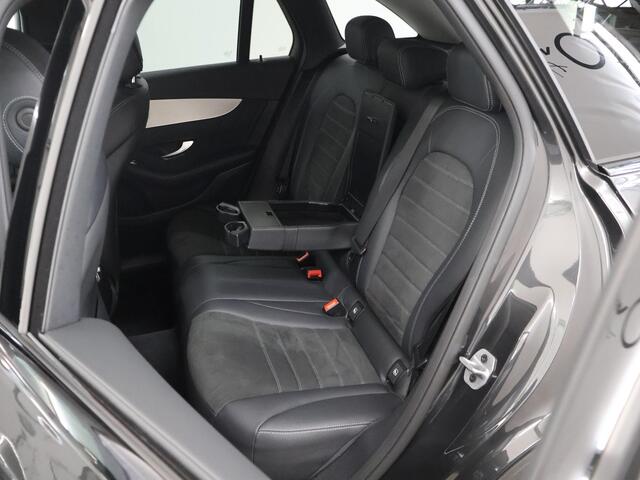 Mercedes-Benz GLC-KLASSE 300e 4MATIC Business Solution AMG | Night | Achteruitrijcamera | Stoelverwarming | Keyless Go |