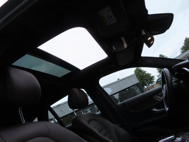 Mercedes-Benz GLC-KLASSE 250 4MATIC Premium Plus | Panoramaschuifdak | stoelen elektrisch verstelbaar + geheugen | camera | lederen bekleding