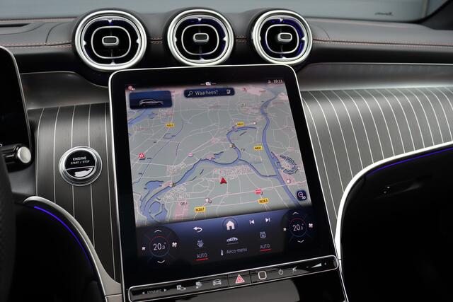 Mercedes-Benz GLC-KLASSE 400e 4MATIC AMG Line Aut9 | Luchtvering | Achterasbesturing | Distronic+ | Burmester | Stoelventilatie | Verwarmd Stuurwiel | Trekhaak | HUD | Leder | Digital Light | Panoramadak |