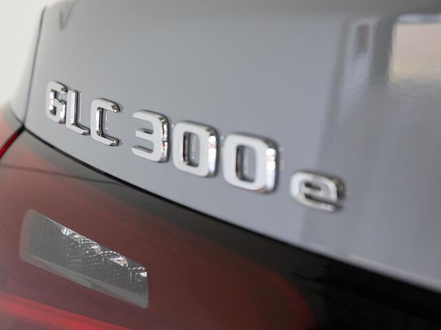 Mercedes-Benz GLC-KLASSE Coupé 300e 4MATIC AMG Line