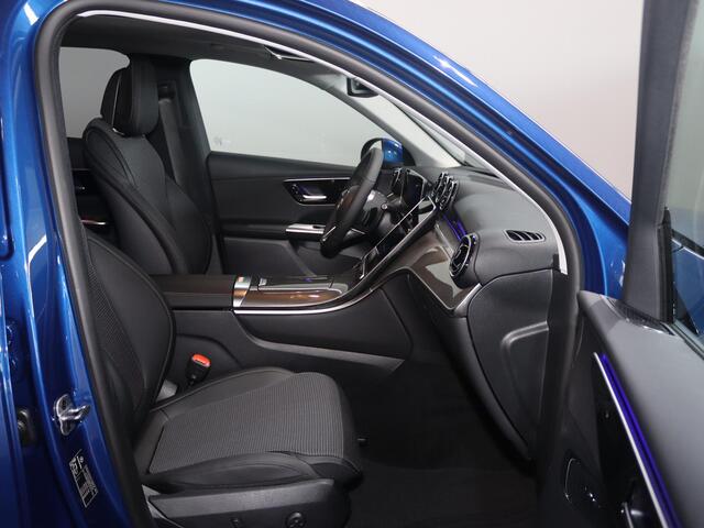 Mercedes-Benz GLC-KLASSE SUV 300e 4MATIC Luxury Line | Rijassistentiepakket plus | Carplay | Trekhaak | elek. verstelbare stoelen met memory |